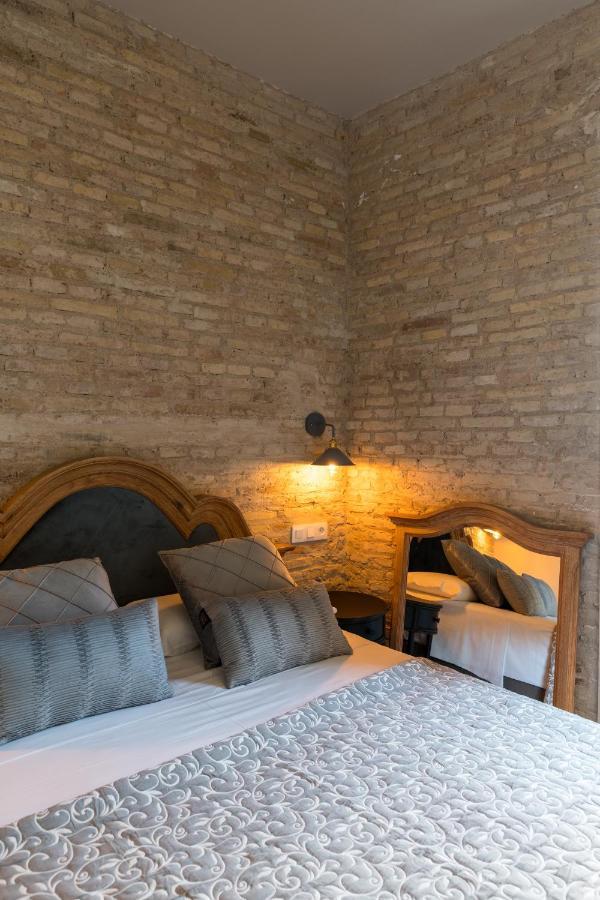 Dona Elvira Suites Cathedral Sevilla Exteriör bild