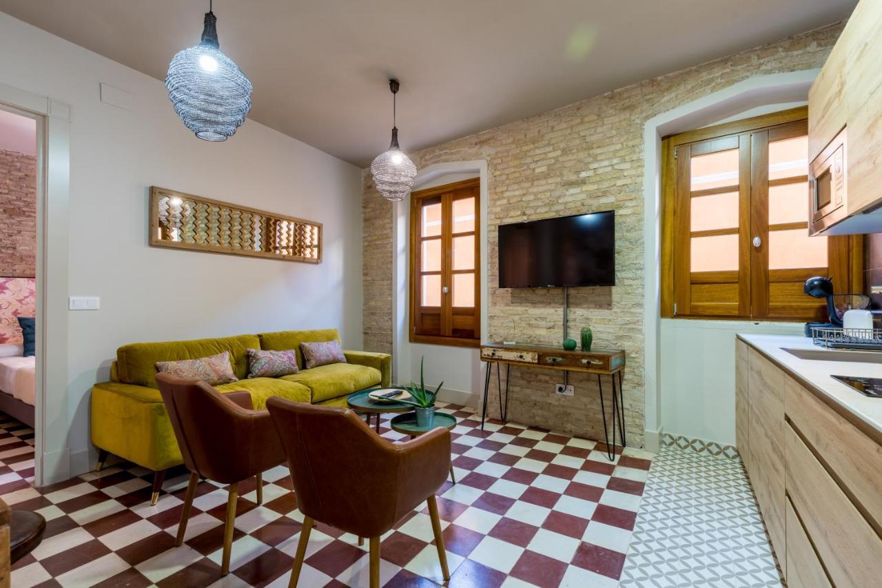 Dona Elvira Suites Cathedral Sevilla Exteriör bild