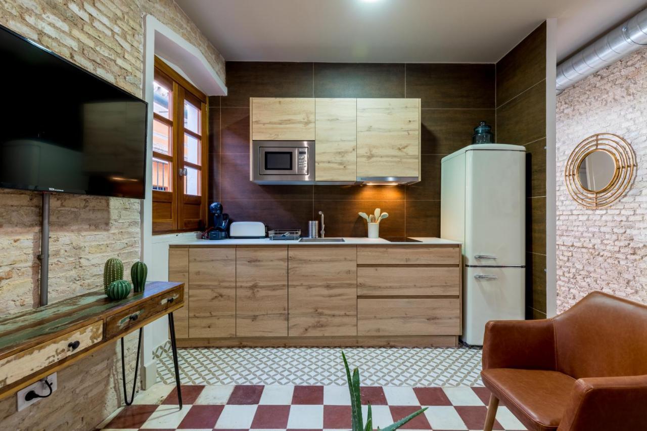 Dona Elvira Suites Cathedral Sevilla Exteriör bild
